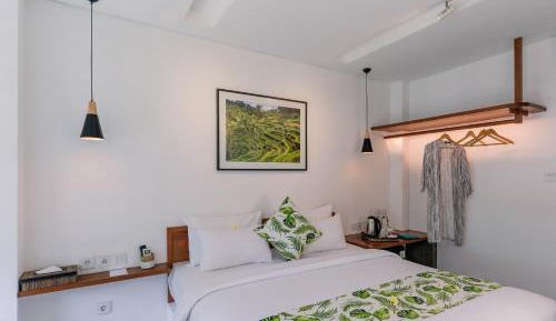 Double Room with Pool View