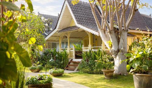 Cottage Suite  with Garden View