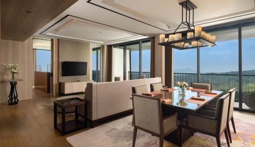 Royal King Suite - High Floor