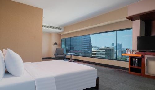 Deluxe Queen Room