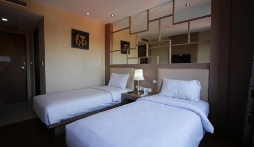 Twin Room with Pool View