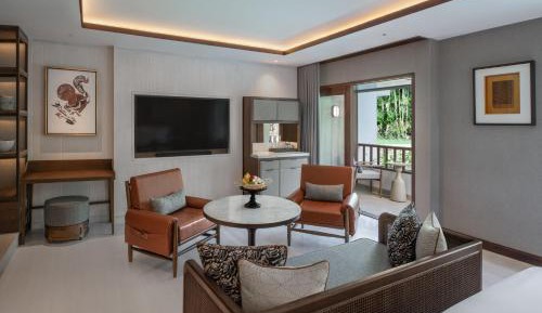 Deluxe Lagoon Access, Studio, 1 King, Terrace with Free Daily Activity