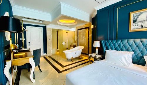 Romantic Suite without Balcony
