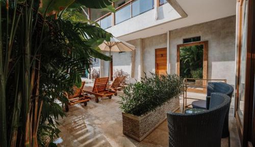 Studio with Pool View