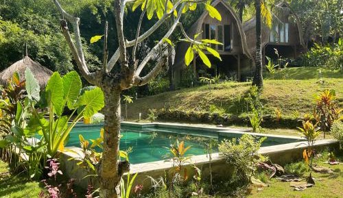 Deluxe Bungalow with Garden View