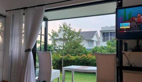 One-Bedroom Villa