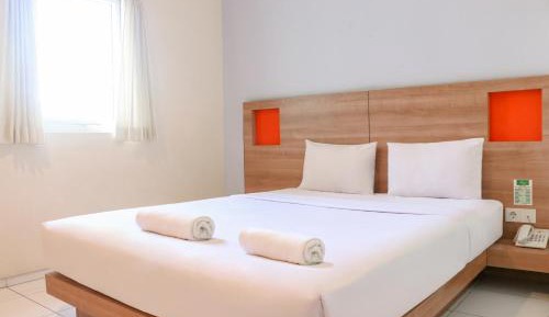 Green Double Room
