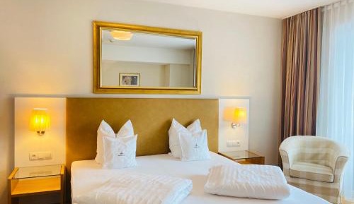Double Room (1 Adult)