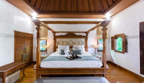 Deluxe King Suite