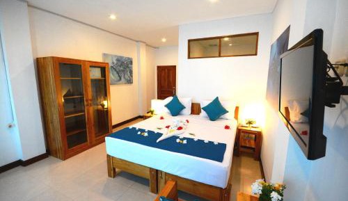 Superior Deluxe Double or Twin Room 