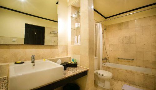 Suite with Garden View