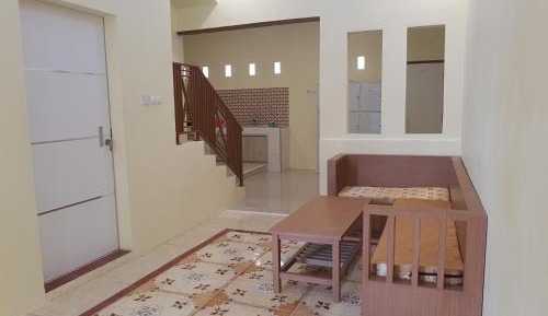 Three-Bedroom Townhouse