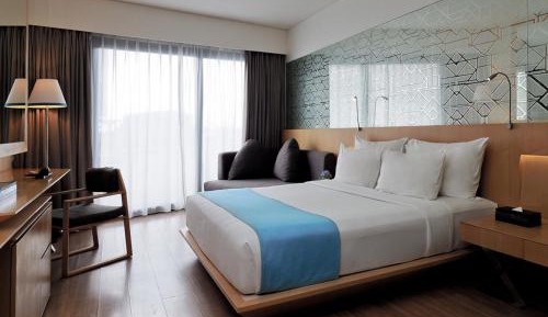 Deluxe Double Room with Pool Access