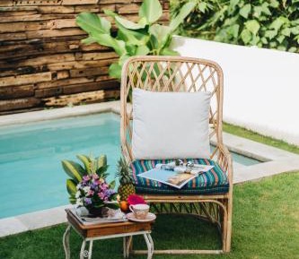 One-Bedroom Apartment with Private Pool 
