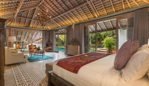 Four-Bedroom Villa with Private Pool
