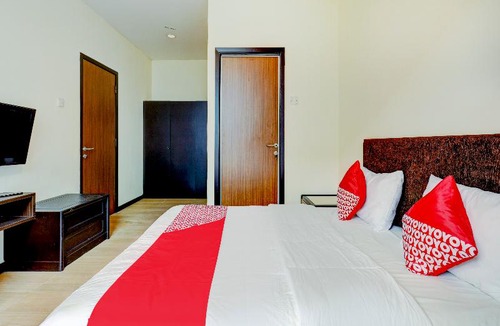 Lubuk Baja Hotel | OYO 90351 Hotel Five Star 1