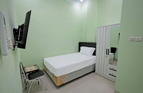 Makassar Hotel | OYO 93059 Homestay Zafirah