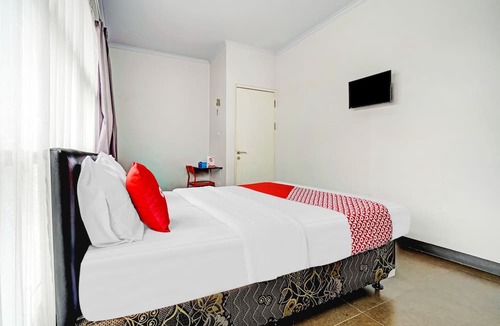 Soreang Hotel | OYO 90324 Si Jalak Guest House
