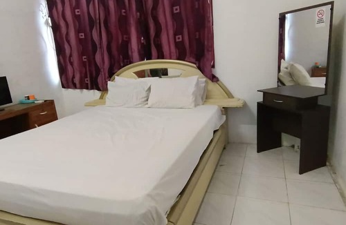 Banjarbaru Hotel | SPOT ON 92338 Karin Kost