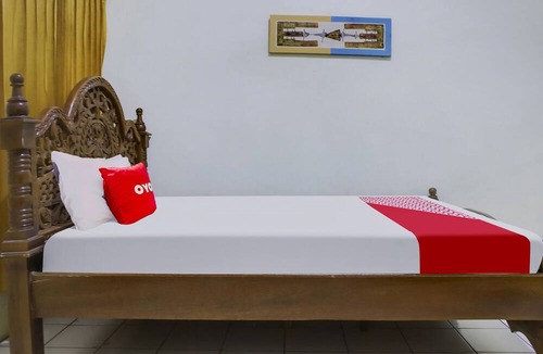 Pelaihari Hotel | OYO 90316 Hotel Candri Pelaihari