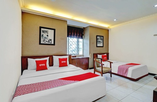 Malabar Hotel | OYO 90278 Hotel Sepuluh Buah Batu