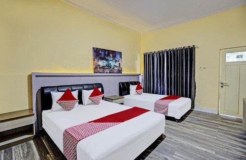 Nganjuk Hotel | Capital O 92162 Hotel Wisata Karya
