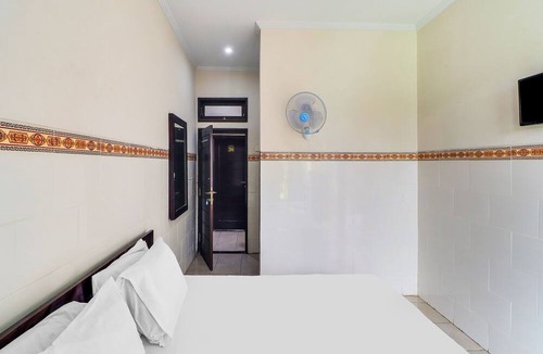 Denpasar Utara Hotel | OYO 91567 Hotel Adi Guna