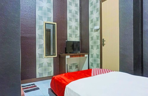 Jeneponto Hotel | Collection O 91488 Hotel Lingkarsut Jeneponto Near Patung kuda, Jeneponto