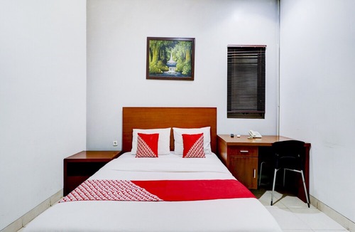 Hegarmanah Hotel | Super OYO Collection O 90641 Sky City Home