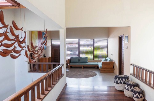 Batu Bolong Hotel | Larose Villas and Boutique Camp