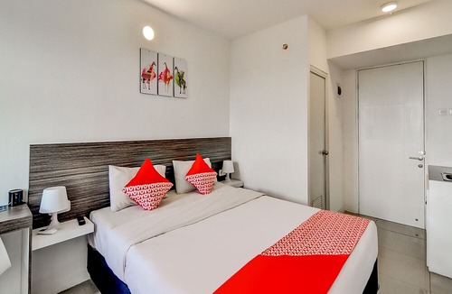 Karawang Hotel | Super OYO Collection O 28 Urban Town Apartment Karawang