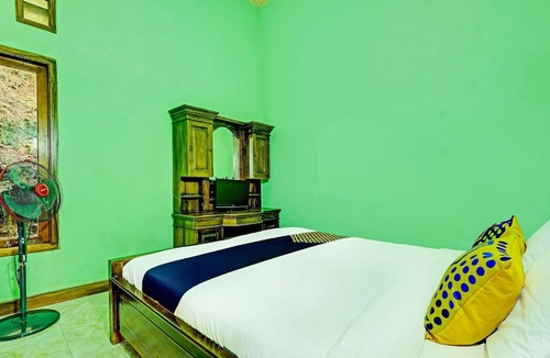 Bulukerto Hotel | OYO Homes 91095 Desa Wisata Conto