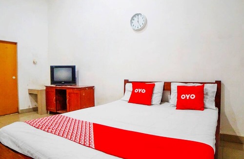 Pematangsiantar Hotel | OYO 91647 Sanina Residence