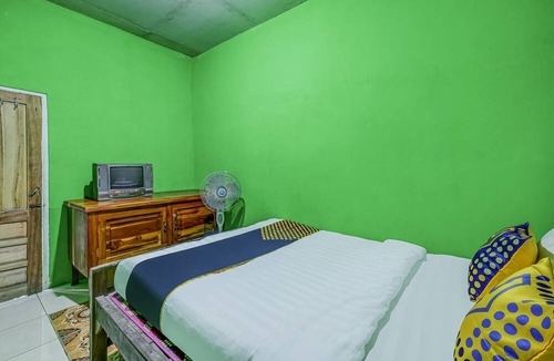 Turi Hotel | OYO Homes 90996 Desa Wisata Pulesari Syariah