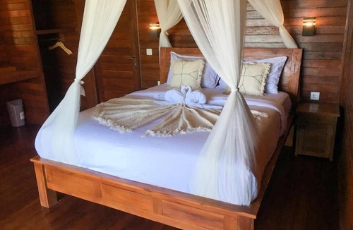 Mushroom Bay Villa | Sunset Hill Lembongan