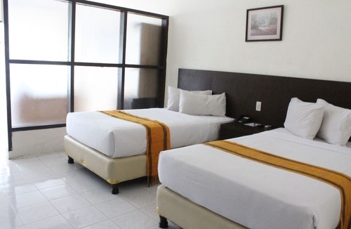 Parapat Hotel | Khas Parapat