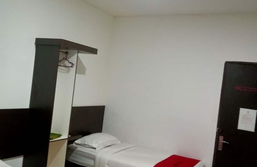 Banuhampu Hotel | Hotel azzahra syariah