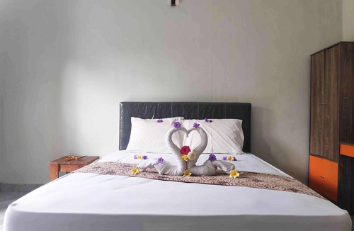 Mengwi Hotel | OYO 90547 Pondok Saren Anyar