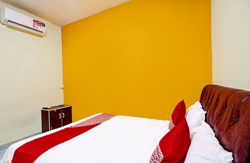 Batam Hotel | Hotel O Hasan House SyariahNearPelabuhan Feri Harbor Bay