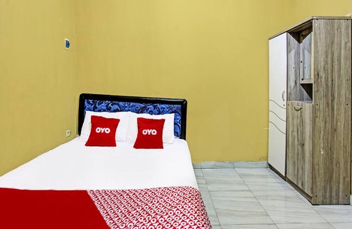 Kecamatan Janapria Hotel | OYO 91845 V ar House Near Pantai Tanjung Bias
