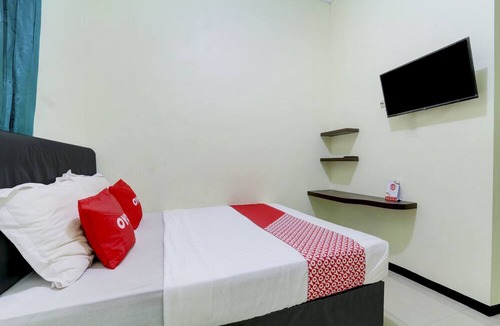 Kudus Hotel | Capital O 90709 Djati Guest House