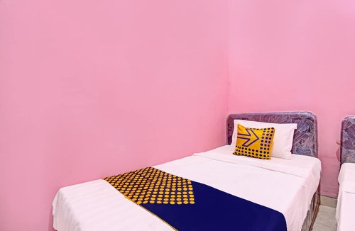 Pati Hotel | SPOT ON 92373 Kristin Homestay 2