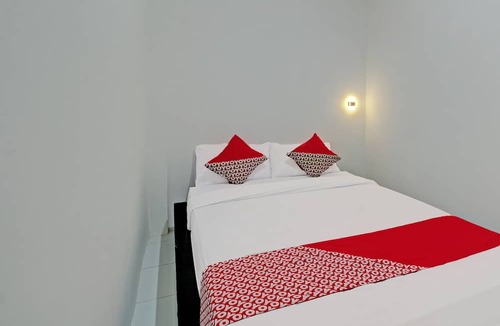 Tulungagung Hotel | Hotel O Sirih Gading Family Guest House