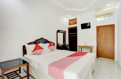 Diponegoro Hotel | Hotel O Ratu