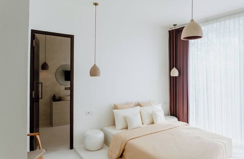 Pecatu Hotel | The Hut Hut