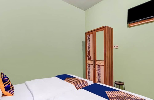 Pekanbaru Hotel | Hotel O Nayla Homestay Syariah Near Koro Koro Panam, Karaoke, Pool, & Cafe