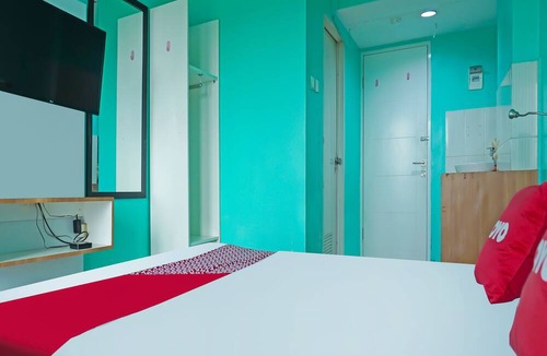 Karawang Hotel | OYO 90391 Gkitroom