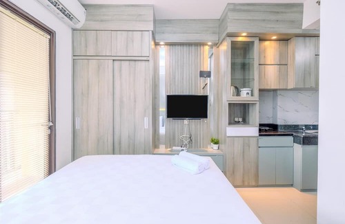 Bekasi Apartment | Cozy Stay Studio At Transpark Cibubur Apartment