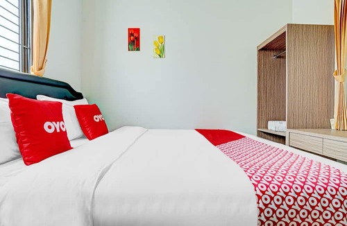 Karawang Hotel | OYO Life 90211 I-sidji Inn