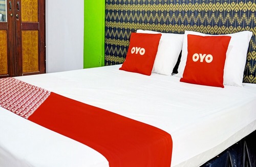 Karawang Timur Hotel | OYO 91796 Guest House Ghalta Syariah